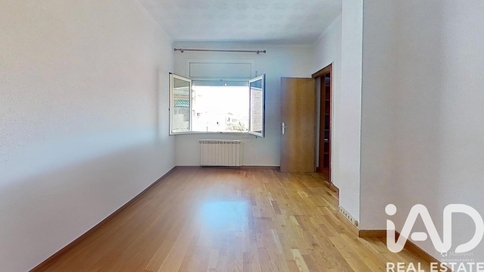Lägenhet i Barcelona, Spanien 3 sovrum, 85 kvm. Nr. 172197