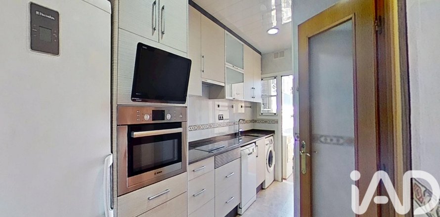 Appartamento a Barcelona, Spagna 3 camere da letto, 85 mq. N° 172197