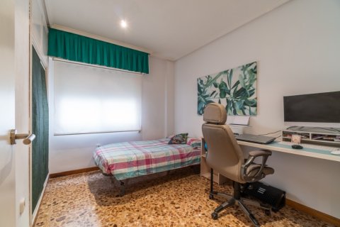 Apartament w Torrevieja, Alicante, Hiszpania 3 sypialnie, 135 mkw. nr 145320 – zdjęcie 24