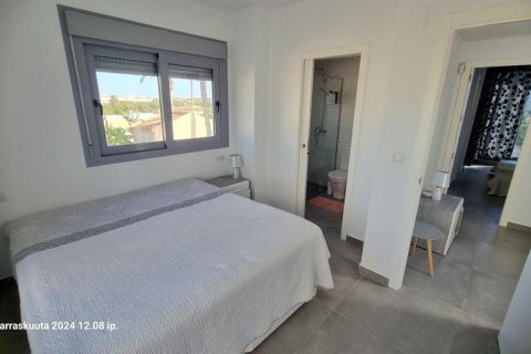 Villa à vendre à Los Balcones, Alicante, Espagne, 3 chambres, 198 m2 No. 145325 - photo 16