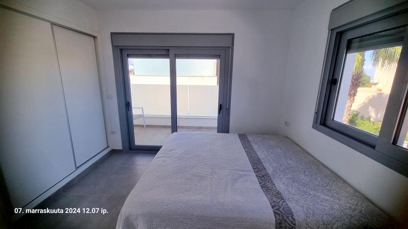 Villa i Los Balcones, Alicante, Spanien 3 sovrum, 198 kvm. Nr. 145325