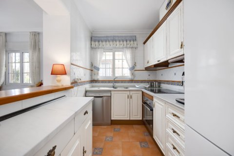 Villa for sale in Alicante, Spain 3 bedrooms, 135 sq.m. No. 145319 - photo 7