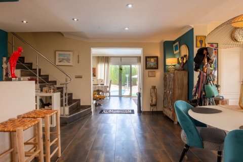 Villa till salu i Algorfa, Alicante, Spanien 4 sovrum, 490 kvm. Nr. 145322 - foto 16