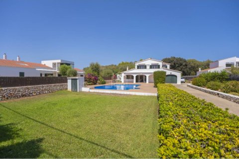 Huvila myytävänä Es Castell, Menorca, Espanja, 5 makuuhuonetta, 207 m2 No. 195353 - kuva 2