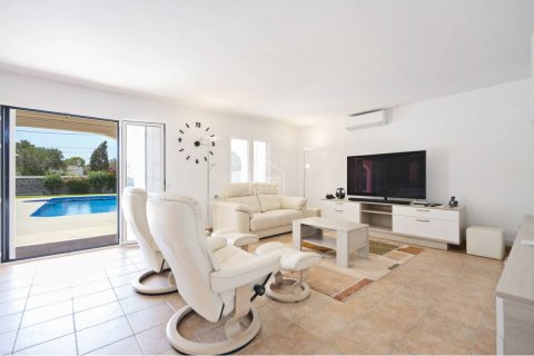 Huvila myytävänä Es Castell, Menorca, Espanja, 5 makuuhuonetta, 207 m2 No. 195353 - kuva 4