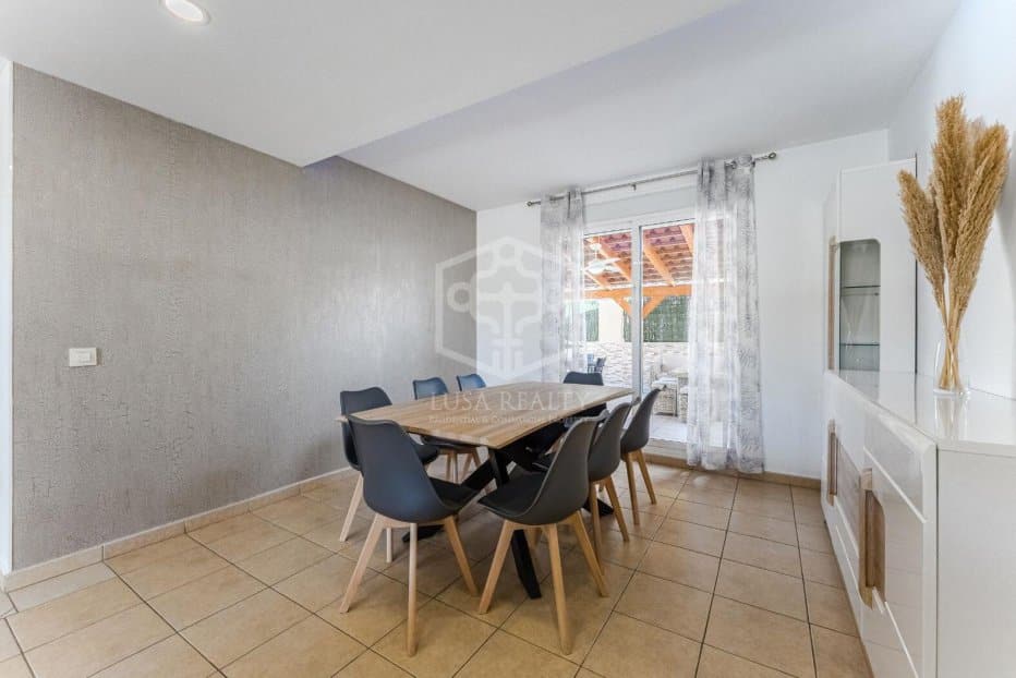 Gewerbeimmobilien in Adeje, Tenerife, Spanien 730 m2 Nr. 195356