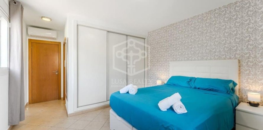 Gewerbeimmobilien in Adeje, Tenerife, Spanien 730 m2 Nr. 195356
