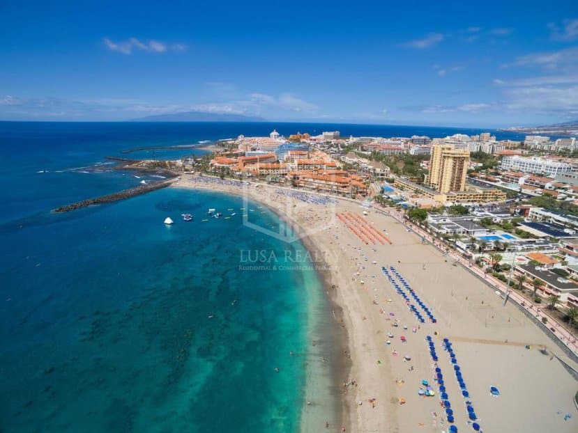 Gewerbeimmobilien in Adeje, Tenerife, Spanien 730 m2 Nr. 195356