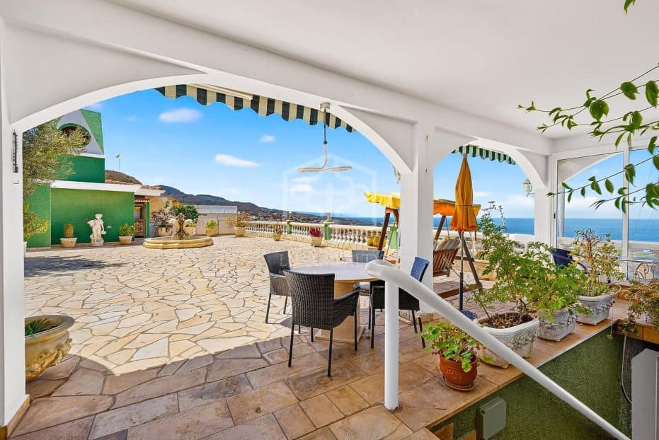 Villa a San Cristobal de La Laguna, Tenerife, Spagna 3 camere da letto, 724 mq. N° 195357