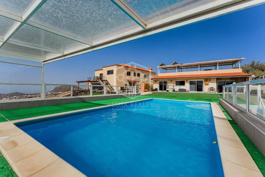 Huvila San Miguel de Abona, Tenerife, Espanja 6 makuuhuonetta, 449 m2 No. 195358