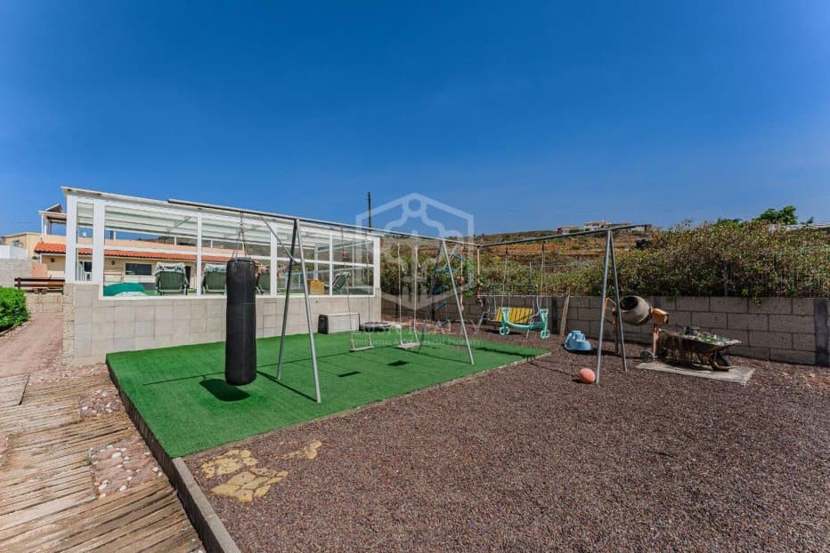 Huvila San Miguel de Abona, Tenerife, Espanja 6 makuuhuonetta, 449 m2 No. 195358