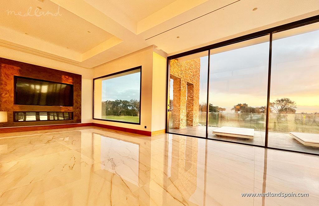 Villa in San Roque, Cadiz, Spain 6 bedrooms, 1220 sq.m. No. 69670