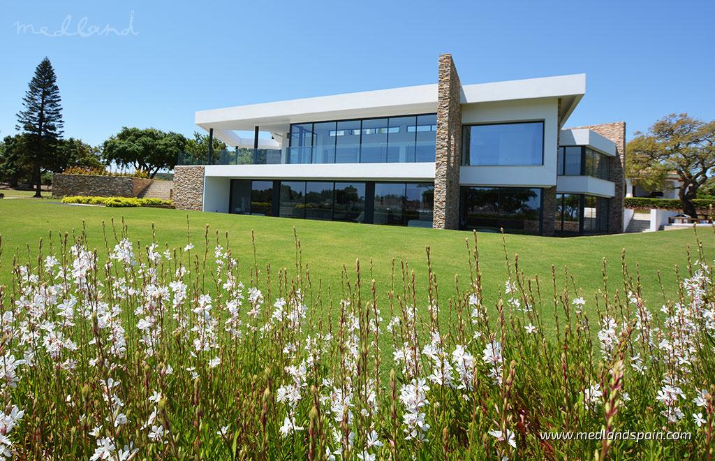 Villa in San Roque, Cadiz, Spain 6 bedrooms, 1220 sq.m. No. 69670