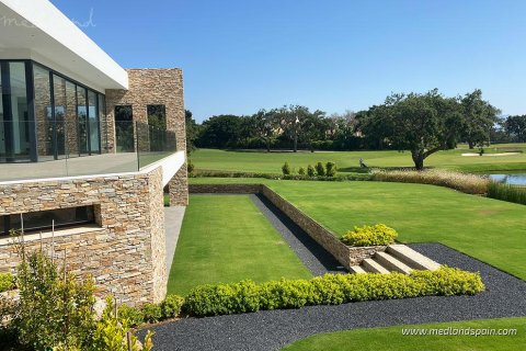 Villa for sale San Roque, Cadiz, Spain 6 bedrooms, 1220 sq.m. No. 69670 - photo 6