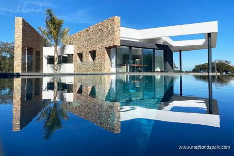 Villa for sale San Roque, Cadiz, Spain 6 bedrooms, 1220 sq.m. No. 69670 - photo 2