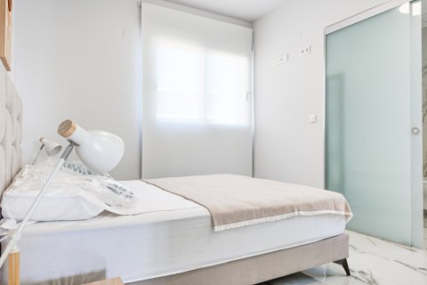 Wohnung zum Verkauf in Alicante, Spanien 2 Schlafzimmer, 95 m2 Nr. 140324 - Foto 17