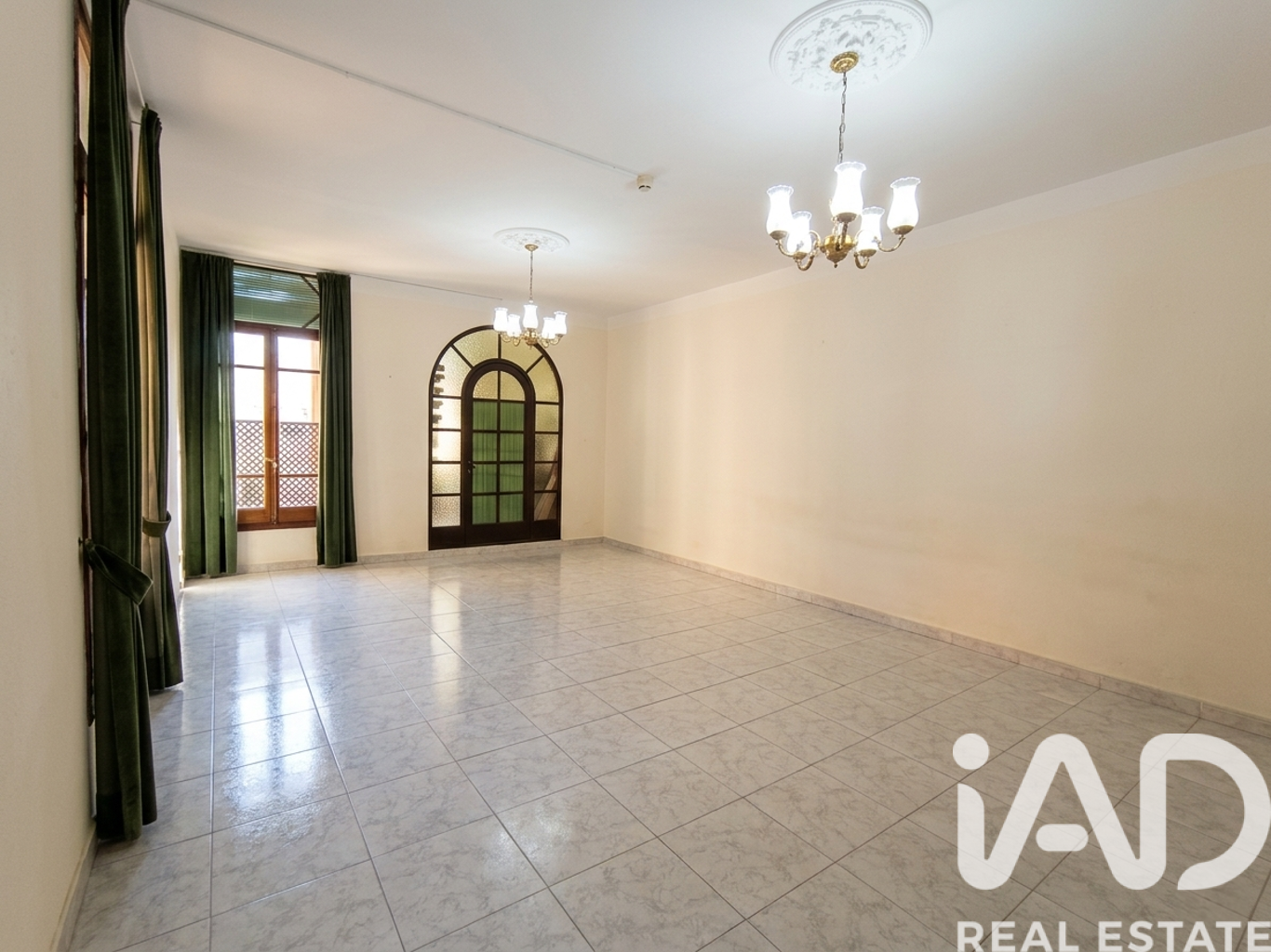 Proprietà commerciale a Vilanova i la Geltru, Barcelona, Spagna 610 mq. N° 172117