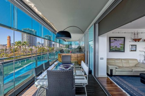 Apartment for sale in Barcelona, Spain 3 bedrooms, 170 sq.m. No. 177348 - photo 8