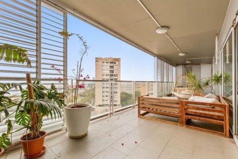 Wohnung zum Verkauf in Barcelona, Spanien 3 Schlafzimmer, 120 m2 Nr. 177344 - Foto 1