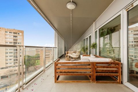 Wohnung zum Verkauf in Barcelona, Spanien 3 Schlafzimmer, 120 m2 Nr. 177344 - Foto 3