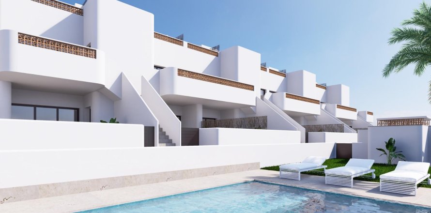 Bungalow in Dolores, Alicante, Spain 3 bedrooms, 90 sq.m. No. 112758