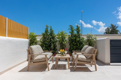 Bungalow for sale in Dolores, Alicante, Spain 3 bedrooms, 90 sq.m. No. 112758 - photo 10
