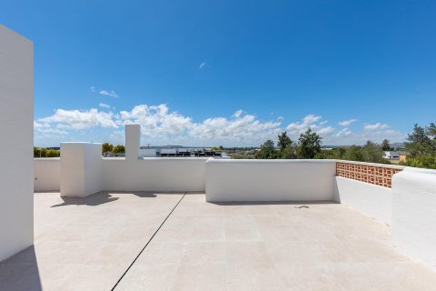 Bungalow for sale in Dolores, Alicante, Spain 3 bedrooms, 90 sq.m. No. 112758 - photo 3
