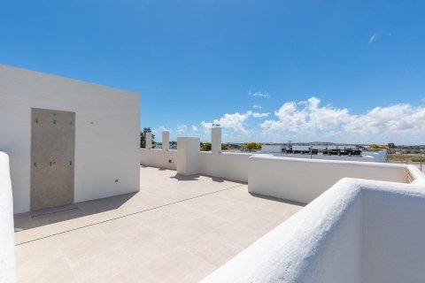Bungalow for sale in Dolores, Alicante, Spain 3 bedrooms, 90 sq.m. No. 112758 - photo 4