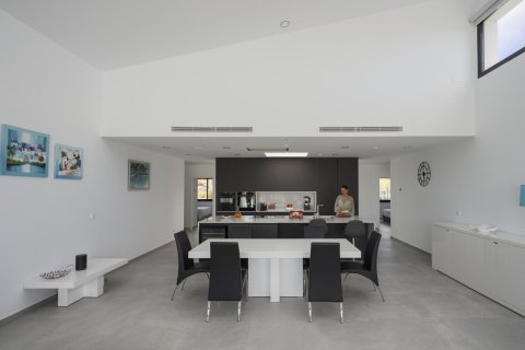 Huvila myytävänä Banos Y Mendigo, Murcia, Espanja, 4 makuuhuonetta, 195 m2 No. 112761 - kuva 13