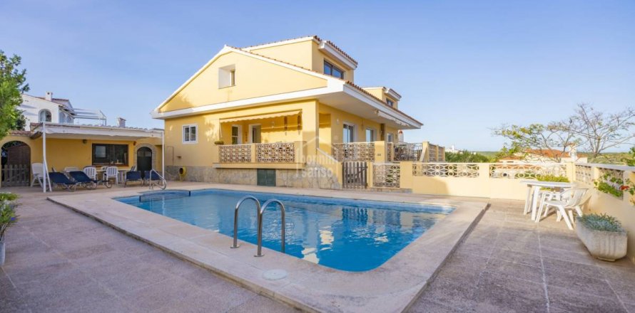Villa Es Castell, Menorca, Spanien 7 Schlafzimmer, 346 m2 Nr. 110967