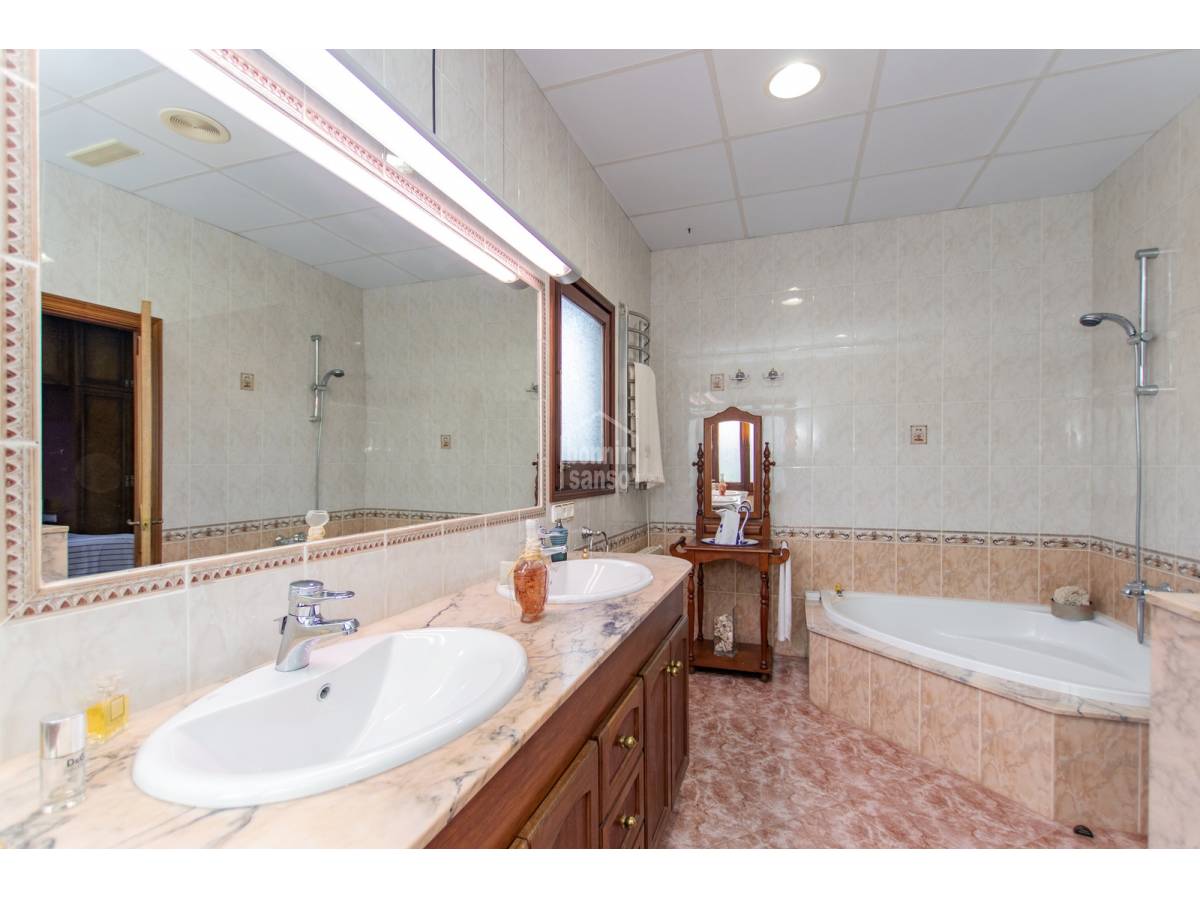 Villa a Alaior, Menorca, Spagna 4 camere da letto, 273 mq. N° 110966