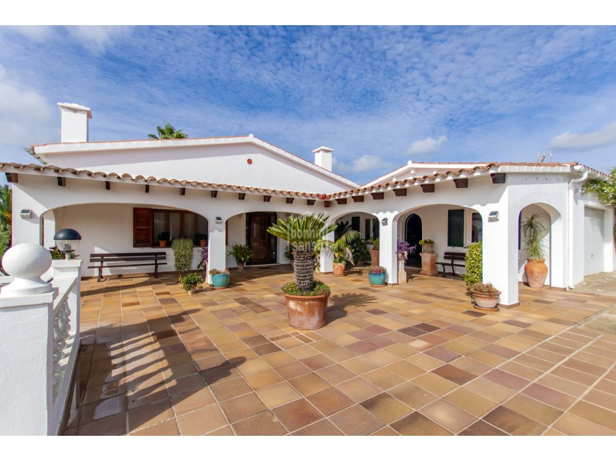 Villa a Alaior, Menorca, Spagna 4 camere da letto, 273 mq. N° 110966