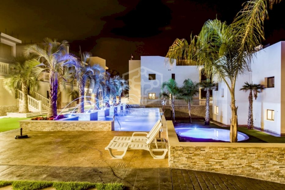 Commercial property à Platja D'aro, Girona, Espagne 4000 m2 No. 78249