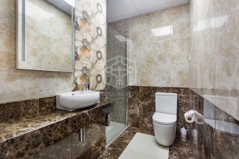 Commercial property à Platja D'aro, Girona, Espagne 4000 m2 No. 78249