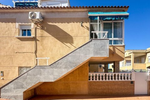 Bungalow à Torrevieja, Alicante, Espagne 2 chambres, 56 m2 No. 164675