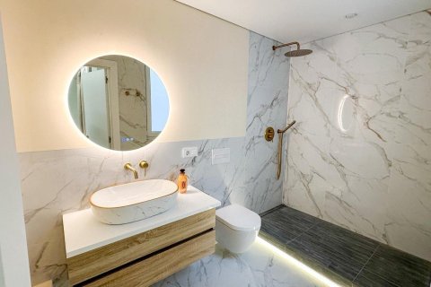 Apartamento en venta en Torrevieja, Alicante, España 2 dormitorios, 90 m2 No. 164678 - foto 14