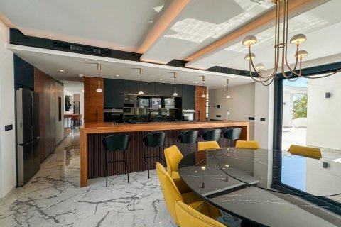 Villa zum Verkauf in Alicante, Spanien 4 Schlafzimmer, 527 m2 Nr. 164677 - Foto 2