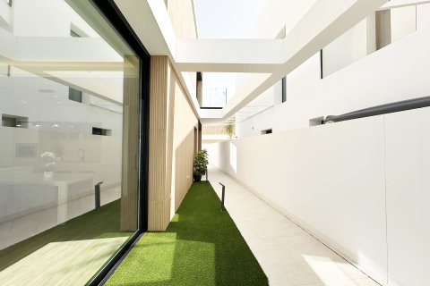 Villa à vendre à Torre de la Horadada, Alicante, Espagne, 3 chambres, 160 m2 No. 164680 - photo 7