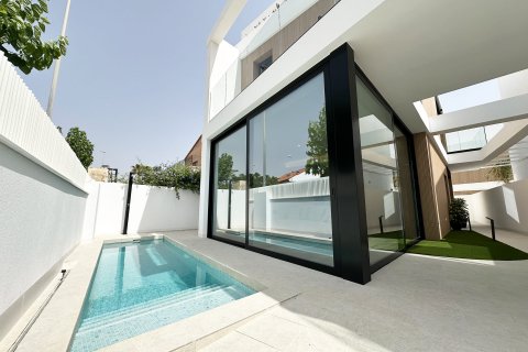 Villa in Torre de la Horadada, Alicante, Spain 3 bedrooms, 160 sq.m. No. 164680