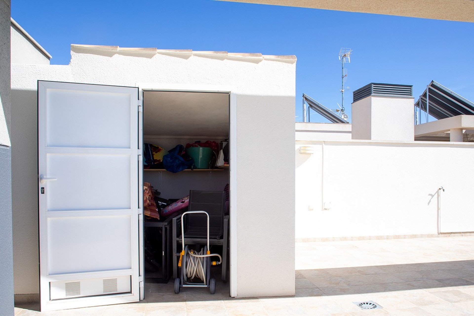 Apartamento en Villamartin, Alicante, España 4 dormitorios, 128 m2 No. 113854