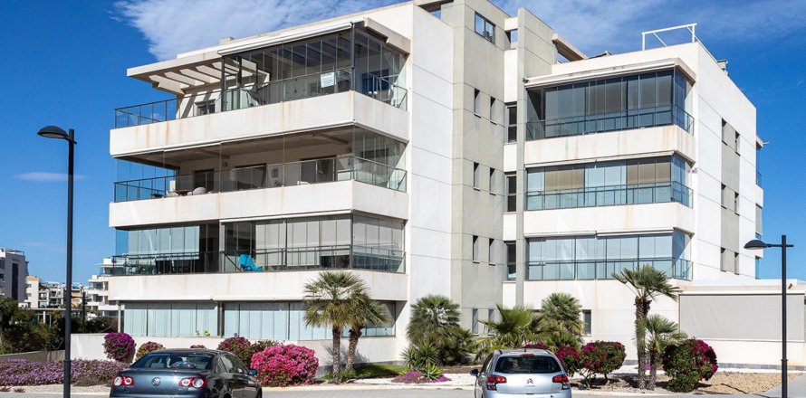 Apartment Villamartin, Alicante, Spain 4 bedrooms, 128 sq.m. No. 113854