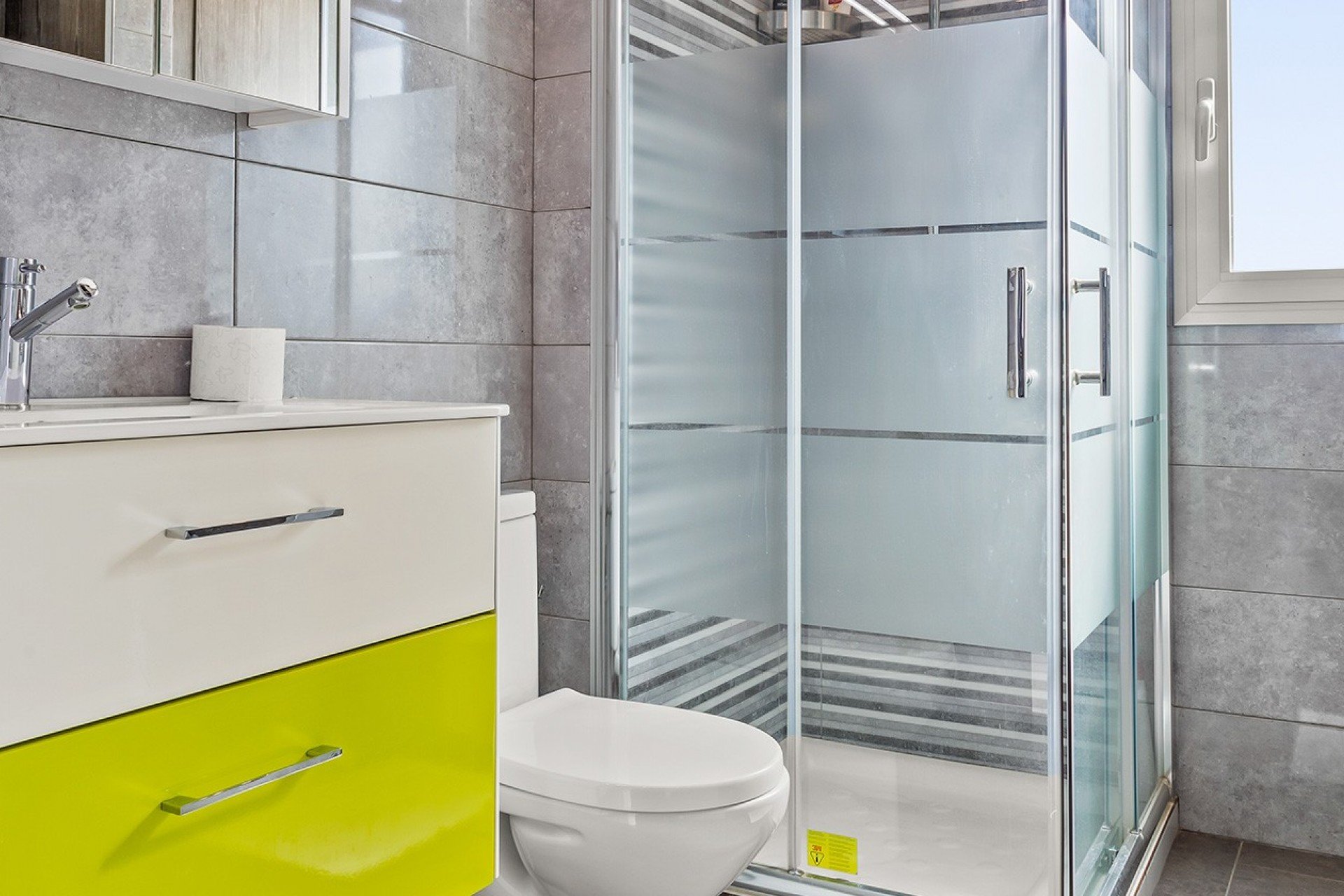 Apartamento en Villamartin, Alicante, España 4 dormitorios, 128 m2 No. 113854
