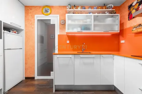 Wohnung zum Verkauf in Barcelona, Spanien 4 Schlafzimmer, 73 m2 Nr. 166922 - Foto 10
