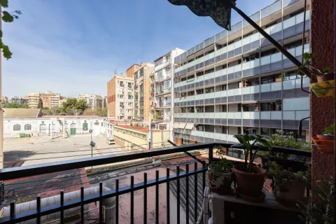 Wohnung zum Verkauf in Barcelona, Spanien 4 Schlafzimmer, 73 m2 Nr. 166922 - Foto 23