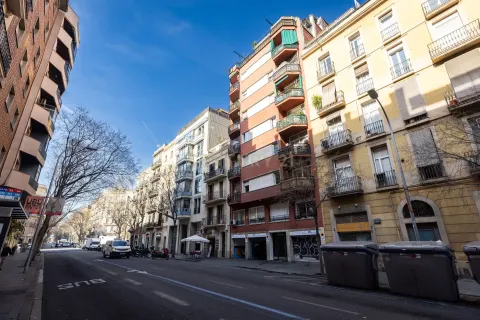 Wohnung zum Verkauf in Barcelona, Spanien 4 Schlafzimmer, 73 m2 Nr. 166922 - Foto 27