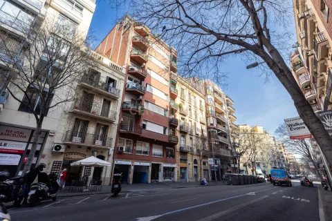 Wohnung zum Verkauf in Barcelona, Spanien 4 Schlafzimmer, 73 m2 Nr. 166922 - Foto 26