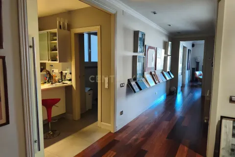 Wohnung zum Verkauf in Barcelona, Spanien 5 Schlafzimmer, 258 m2 Nr. 166923 - Foto 7