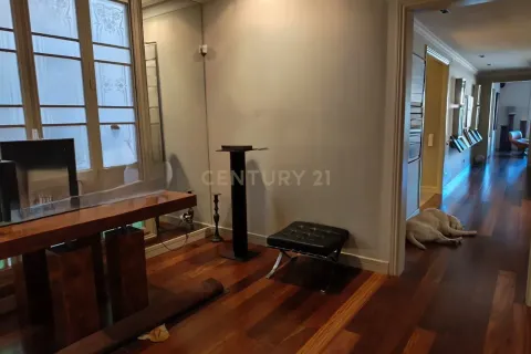 Wohnung zum Verkauf in Barcelona, Spanien 5 Schlafzimmer, 258 m2 Nr. 166923 - Foto 2