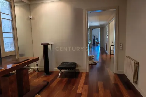 Wohnung in Barcelona, Spanien 5 Schlafzimmer, 258 m2 Nr. 166923