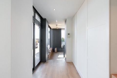 Apartament w Barcelona, Hiszpania 4 sypialnie, nr 141031 – zdjęcie 22